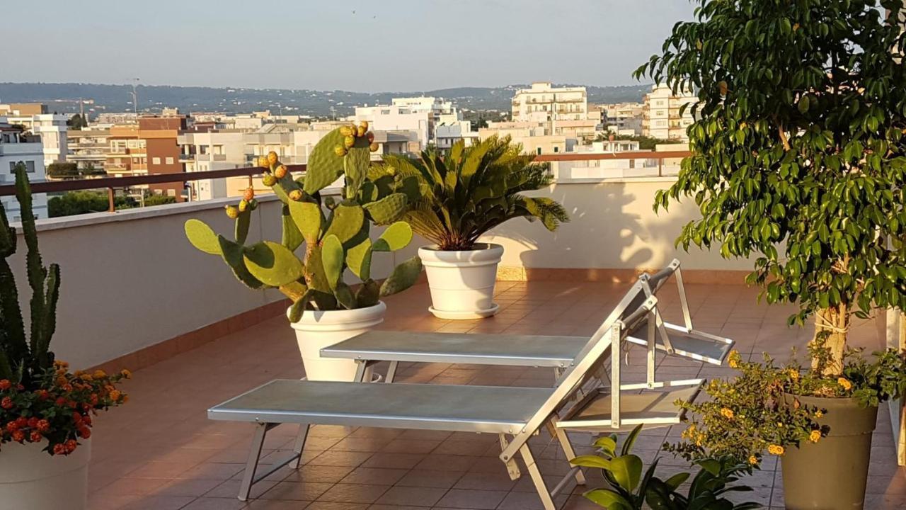 Apartamento Isolaazzurra Monopoli Exterior foto